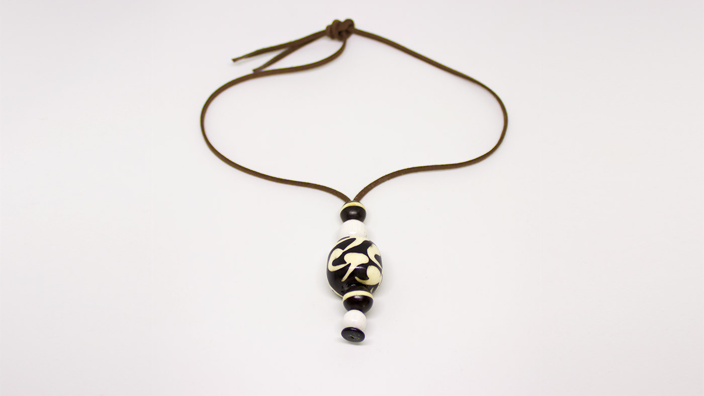 Anhänger Sommerkette Horn und Holzperlen