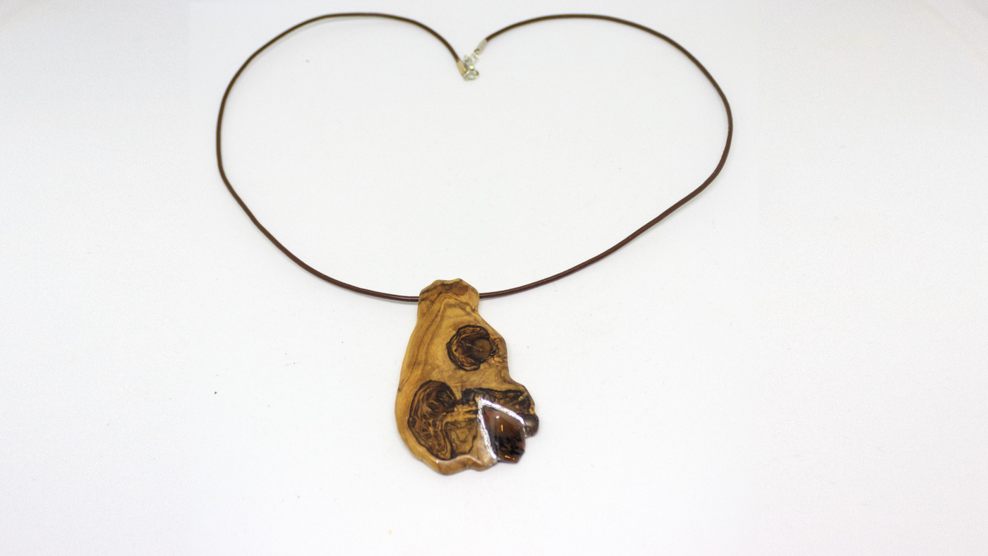 200 Ölbaum Anhänger, Olivenholz, Stromatolith, Blattsilber